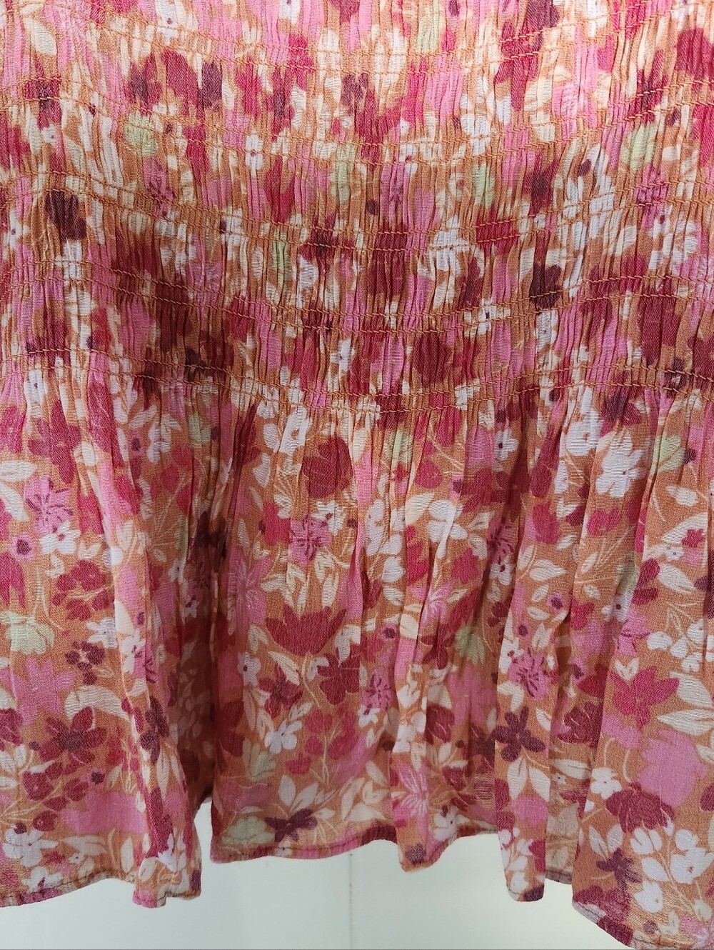 NANETTE LEPORE Pink Floral Smocked Peplum Peasant Top Puffed Elbow Sleeves Sz 8 - Picture 8 of 16